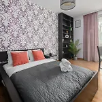 Lumina Modern With Balcony *