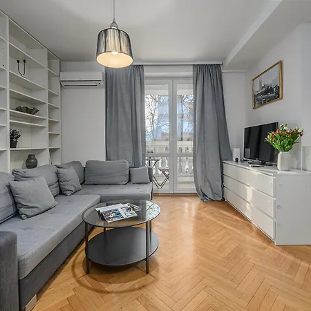 Lumina Modern With Balcony Apartament *