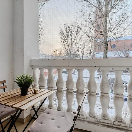 Lumina Modern With Balcony Apartamento