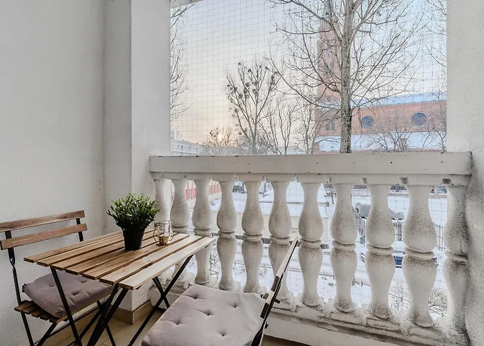 Lumina Modern With Balcony Apartamento