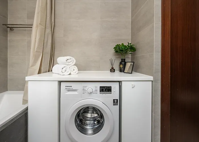 Lumina Modern With Balcony